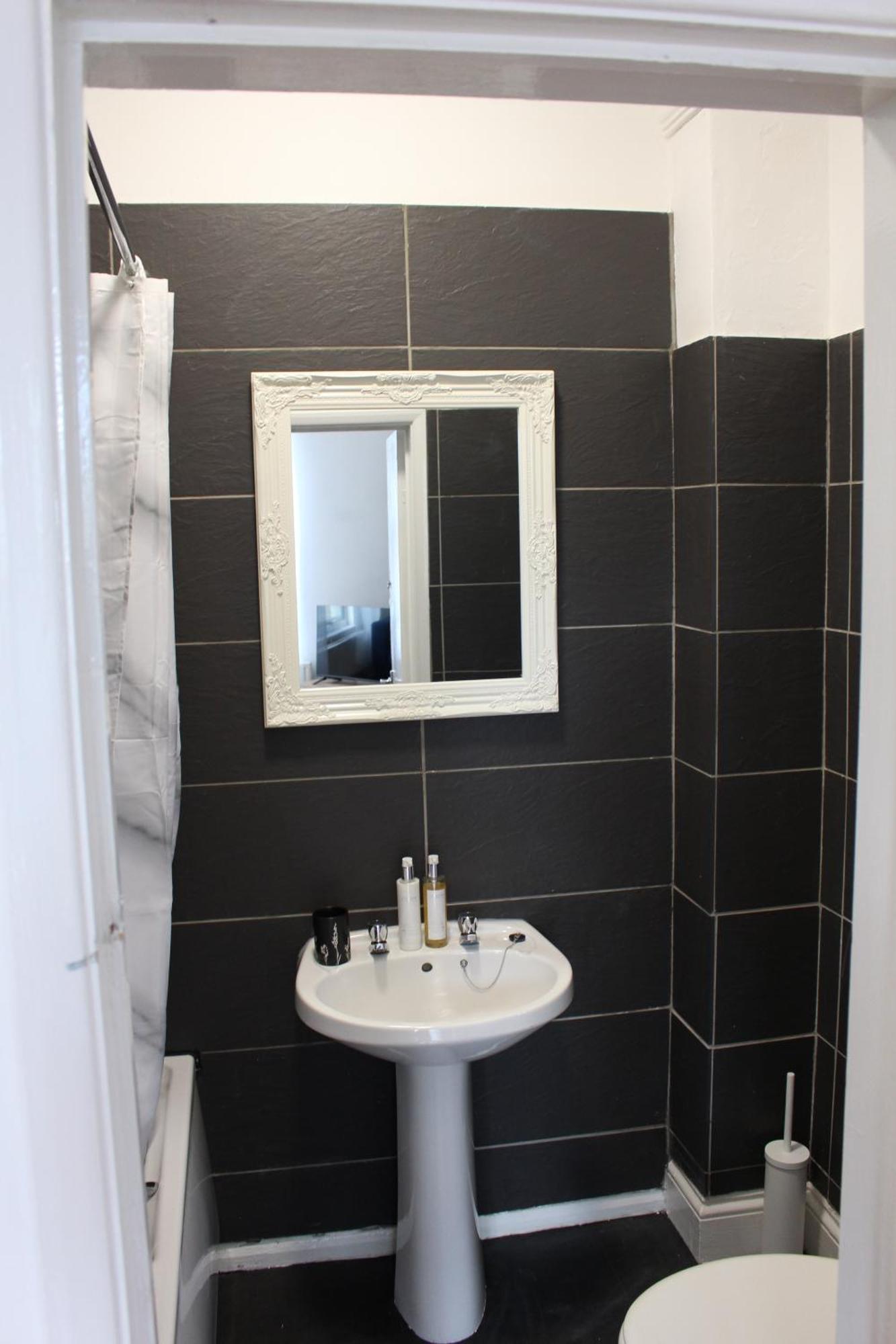 Flat 5, Westhill Apartment Leeds  Bagian luar foto